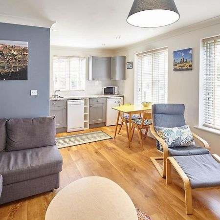 Host & Stay - Whitehall 1 Apartment Whitby Esterno foto