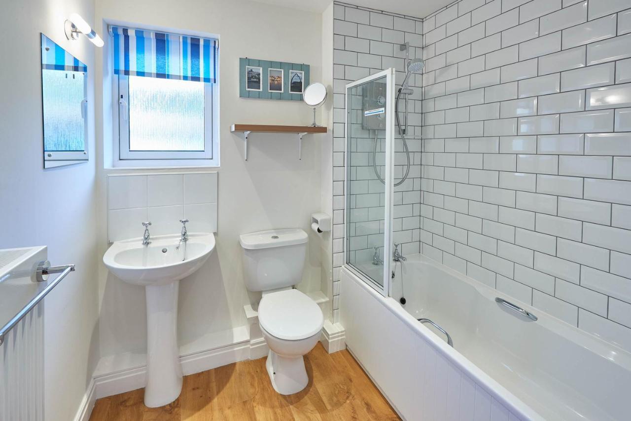 Host & Stay - Whitehall 1 Apartment Whitby Esterno foto