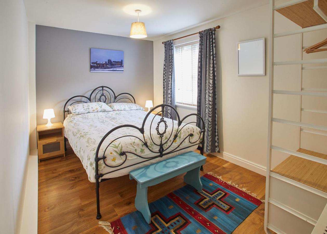Host & Stay - Whitehall 1 Apartment Whitby Esterno foto